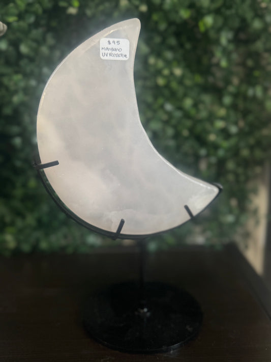 mangano calcite moon on stand (uv reactive)