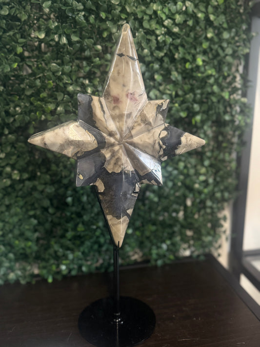 xl volcano agate north star on stand