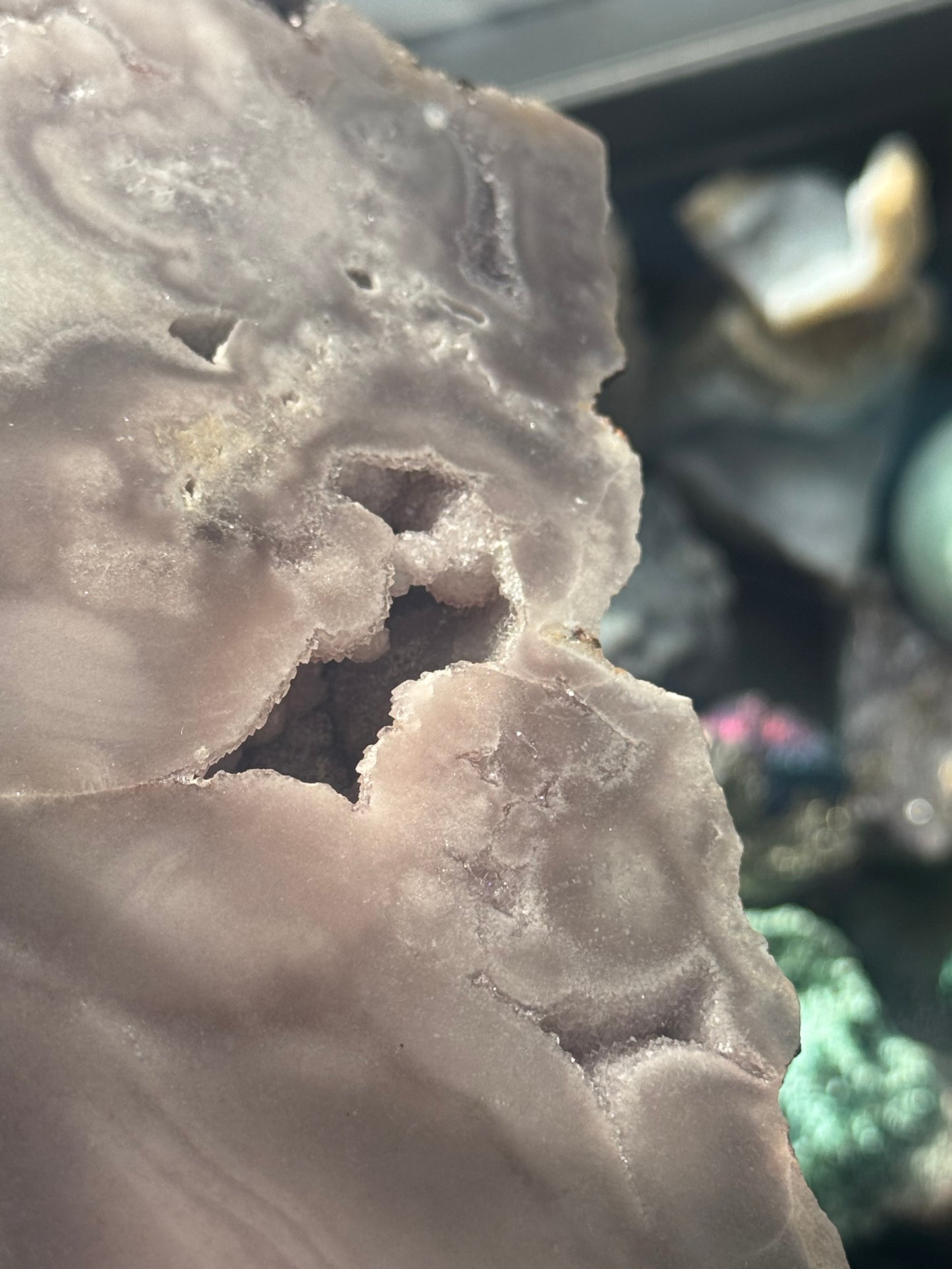 druzy pink amethyst on stand