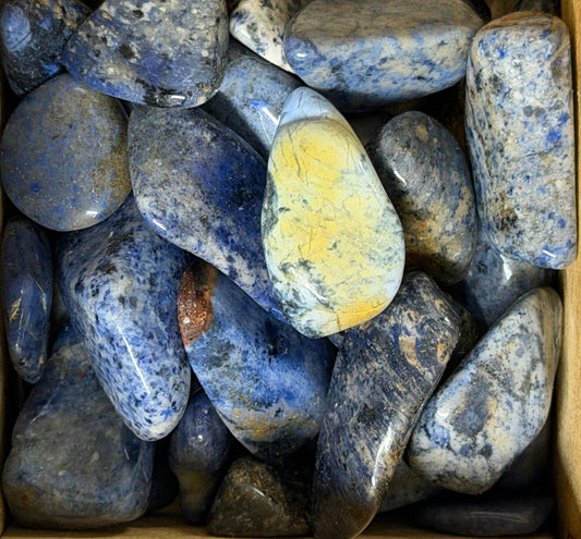 dumortierite tumbles